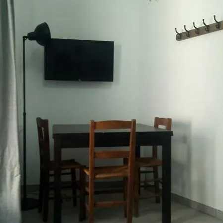 Logement Entier Dans Village Calme Guillerval Esterno foto