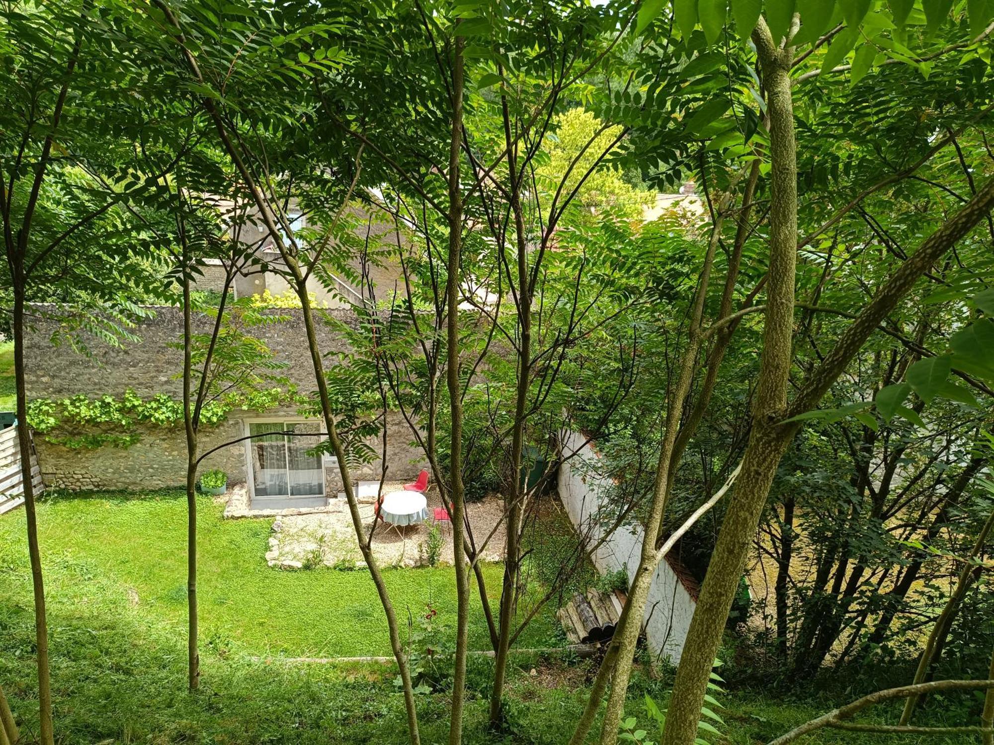 Entier Dans Village Calme Appartement *